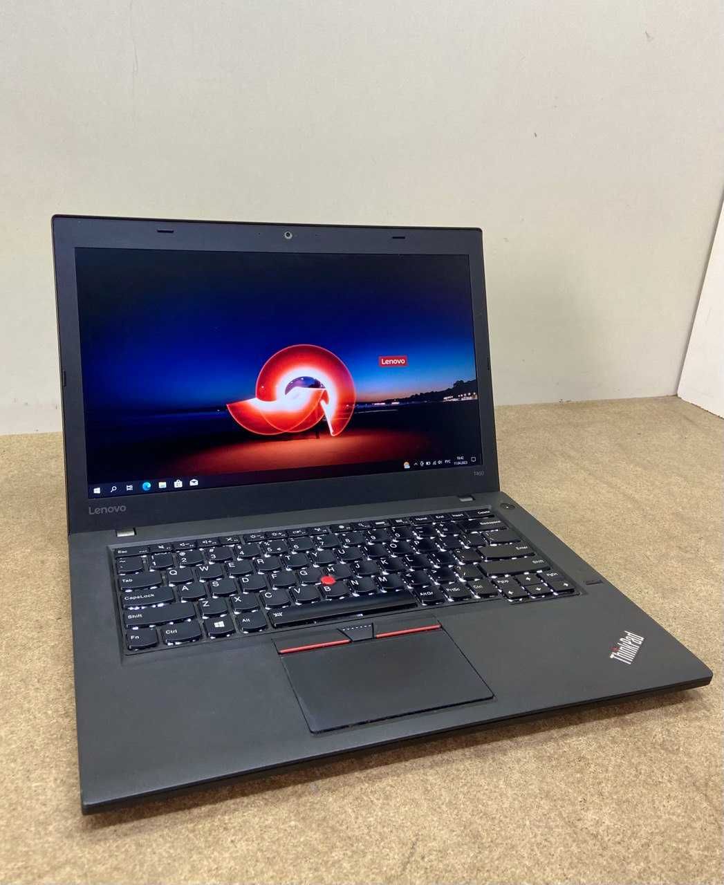 Ноутбук 14" Lenovo ThinkPad T460 - i5 6300U/8GB DDR3/240GB SSD