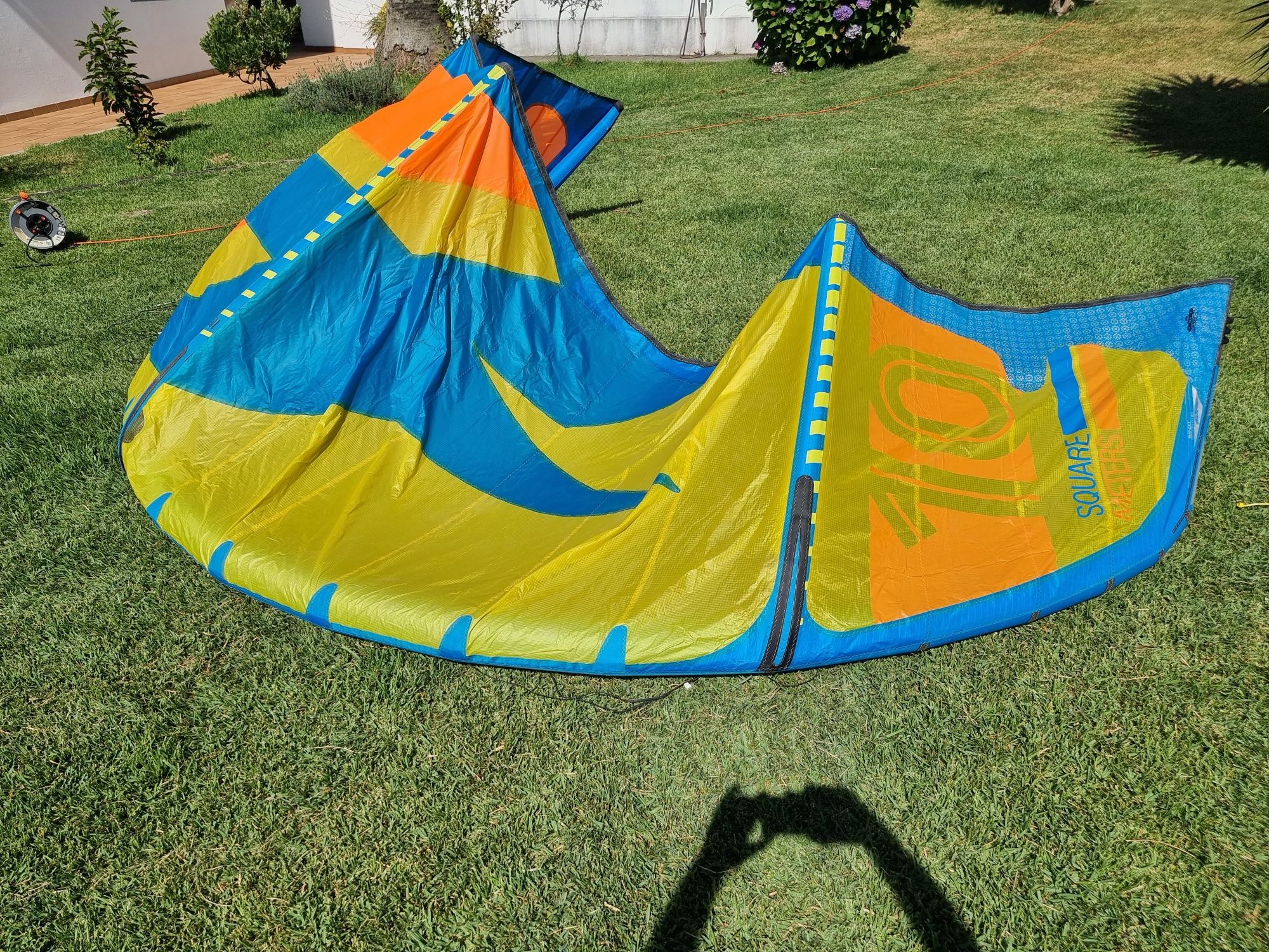 Kitesurf F-One + RRD (Bandit 10m² +Bandit 8m² + prancha + barra + arn