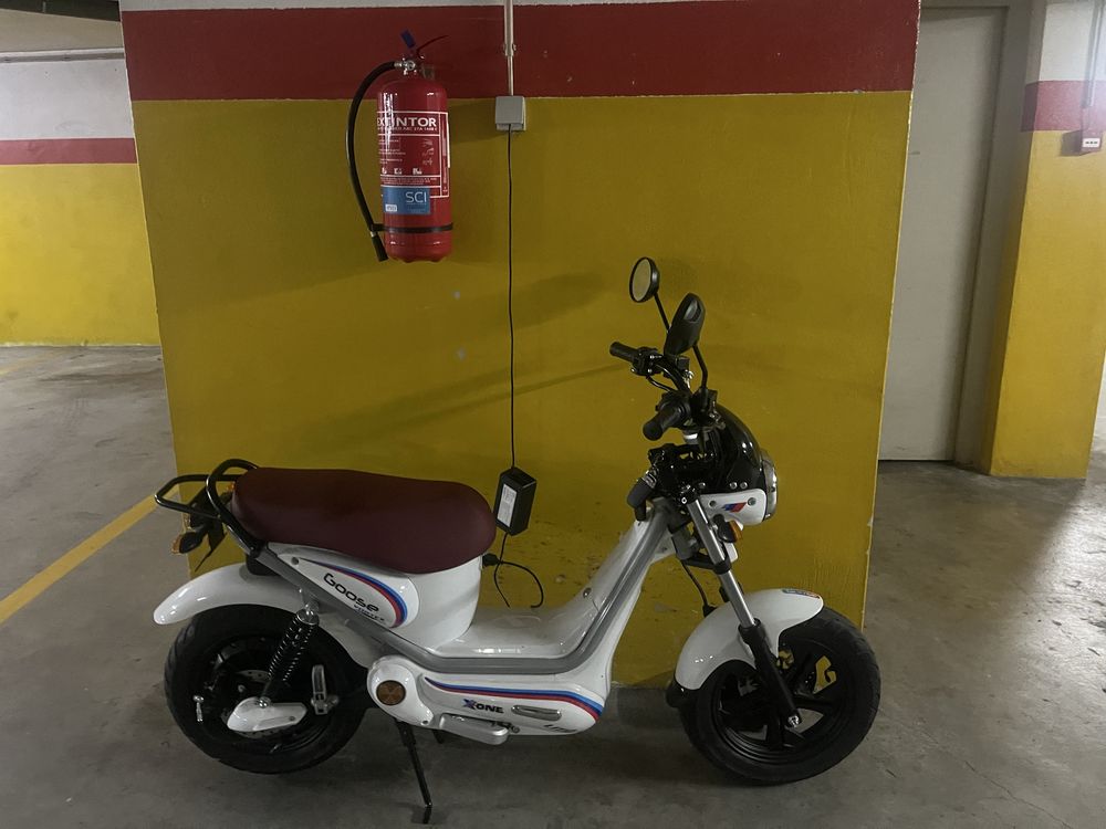 Scooter elétrica vortex goose x-one