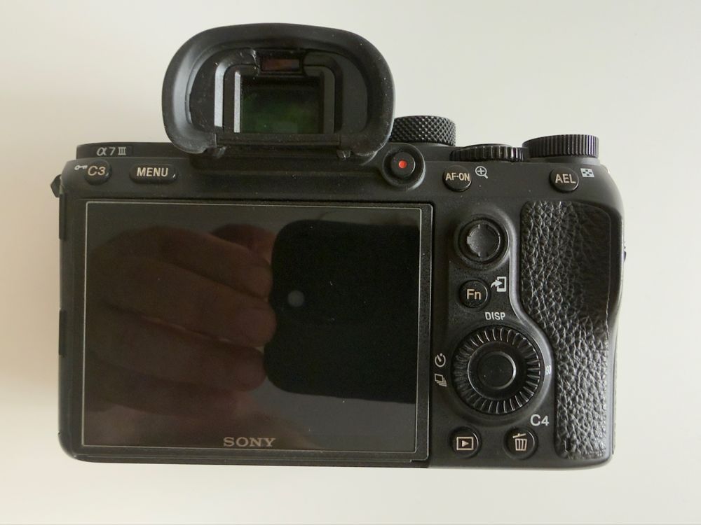 Sprzedam Sony A7 III
