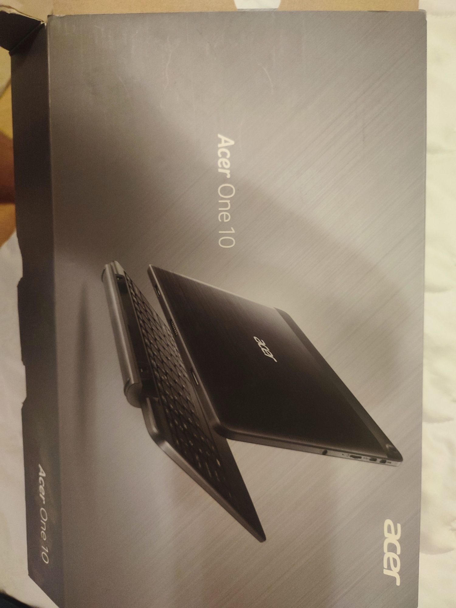 Планшет Acer one 10