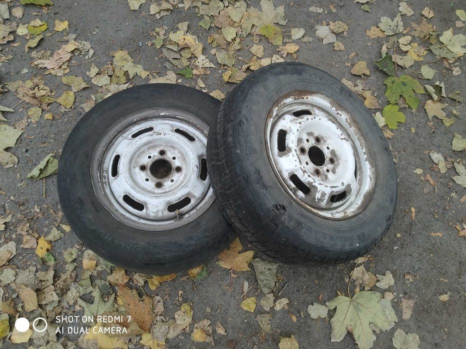 Продам два колеса