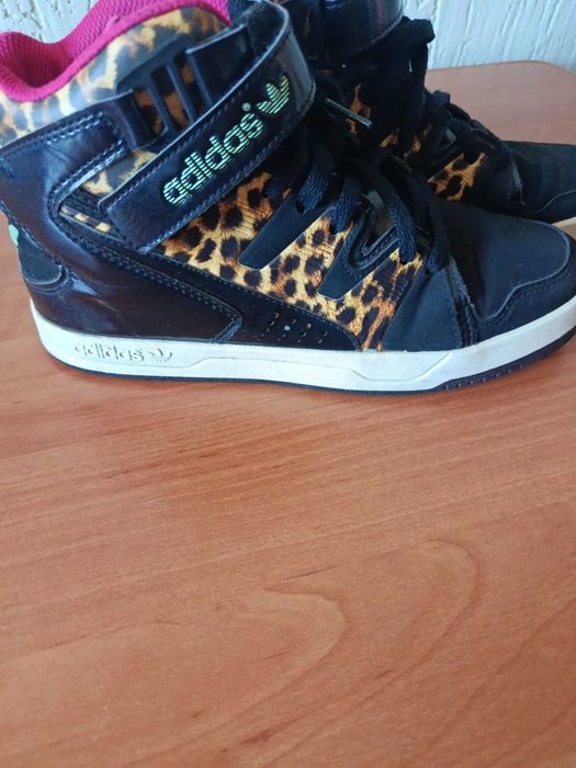 кросівки хайтопи