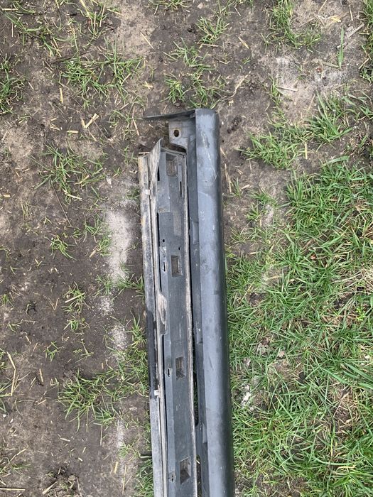 Накладки на пороги,крила volvo v40