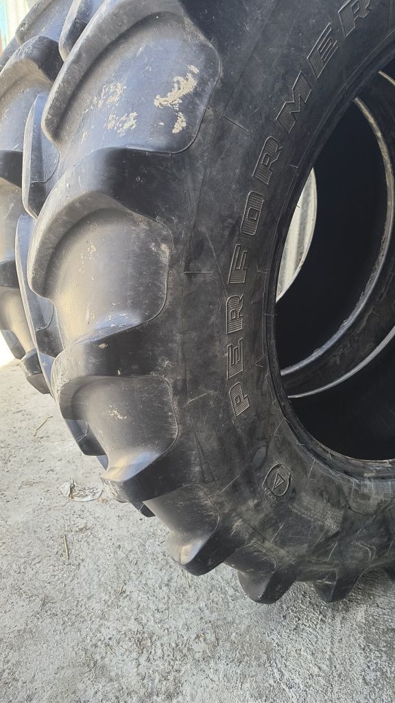 Opony 480 70 r34 4cm Firestone radialne