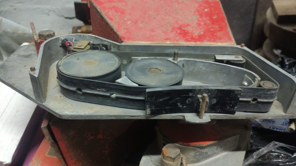 Siewnik precyzyjny punktowy do warzyw ziół Buraczka Stanhay S870 6cio