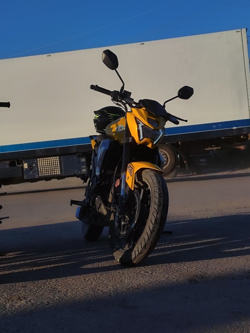 Продам ліфан ср220