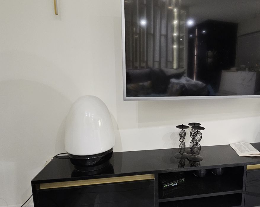 Lampa nocna biało-czarna