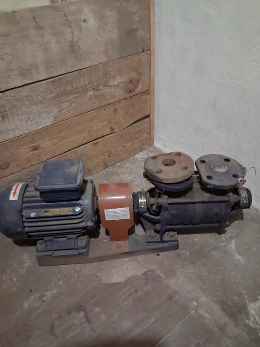 Zbornik i pompa hydroforowa