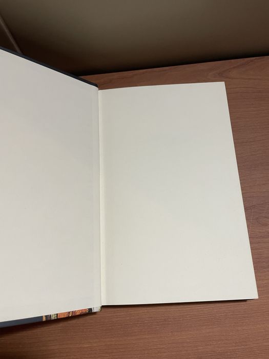 Livro “ Os Reis Malditos - A Rainha estrangulada”