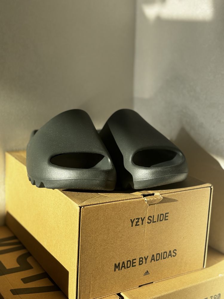 Чоловічі Adidas Yeezy Slide оригінал