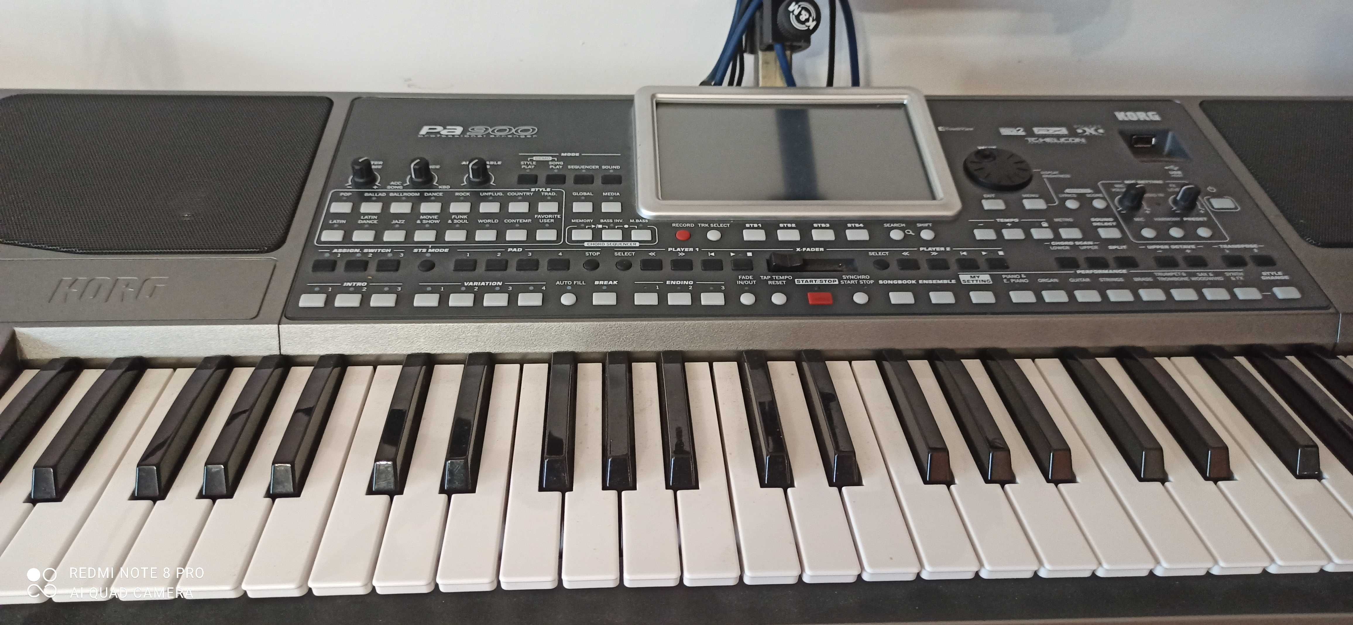 Sprzedam klawisz Korg PA900 lub zamienię na Korga PA 700.