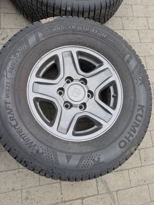 Koła Toyota Landcruiser 6x139,7   265/70R16 Kumho