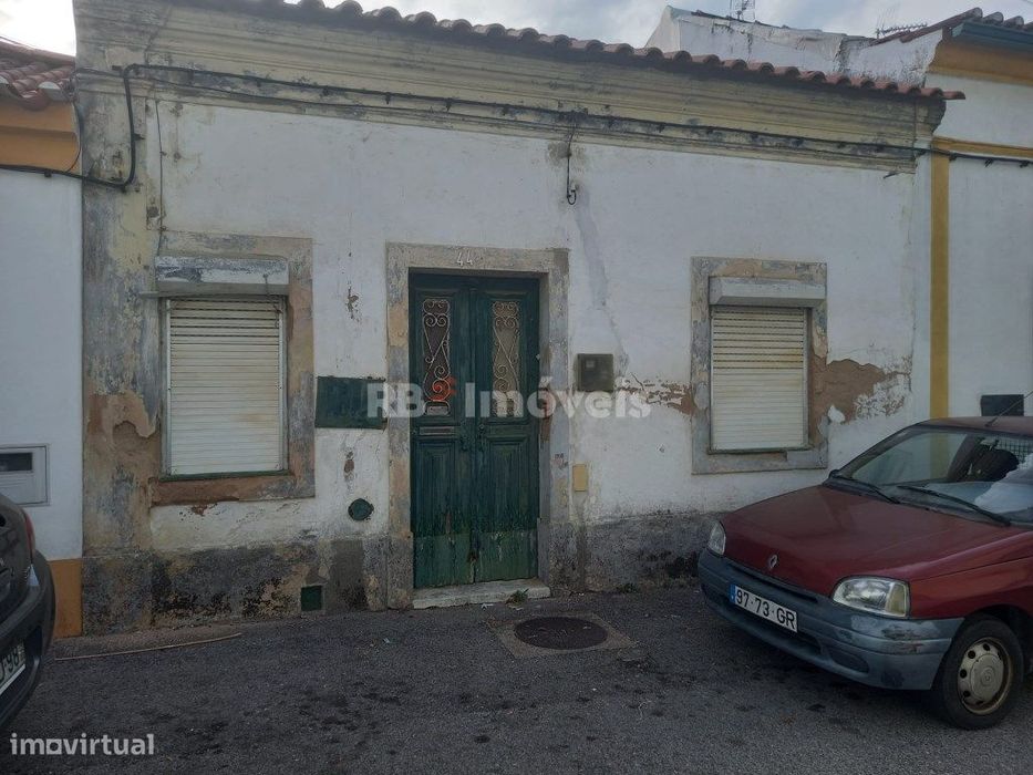 Moradia Parcialmente Recuperada