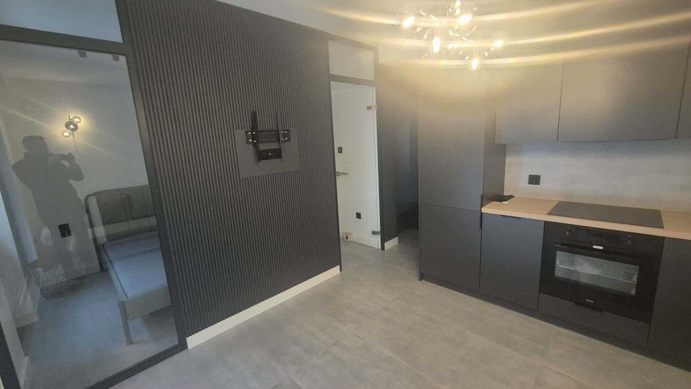 Atrakcyjne mieszkanie do wynajęcia: 2 pokoje z balkonem i miejscem P