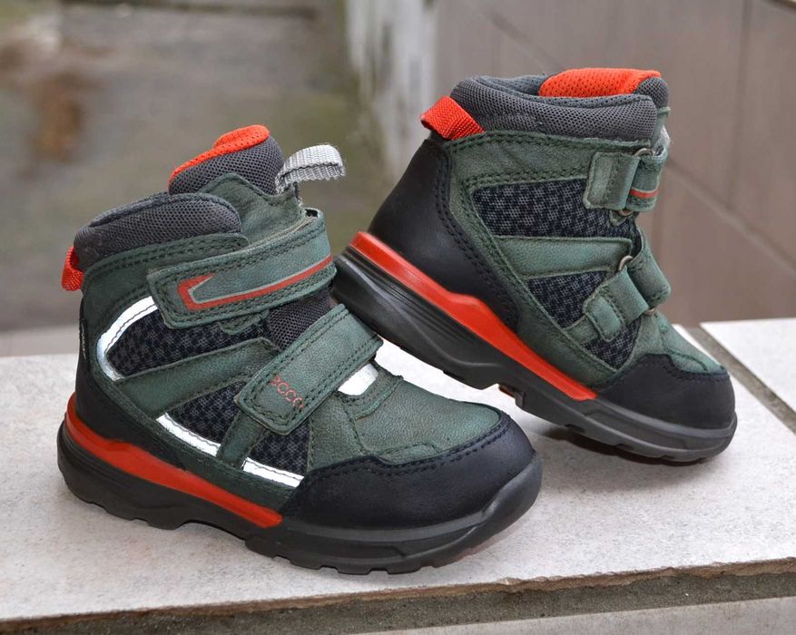 Продам зимние термосапоги Ecco GoreTex 26 р.