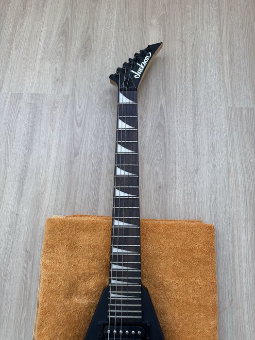 Jackson JS1X Rhoads Minion Satin Black