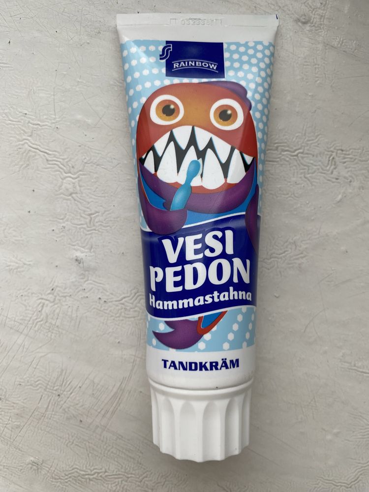 Зубна щітка
