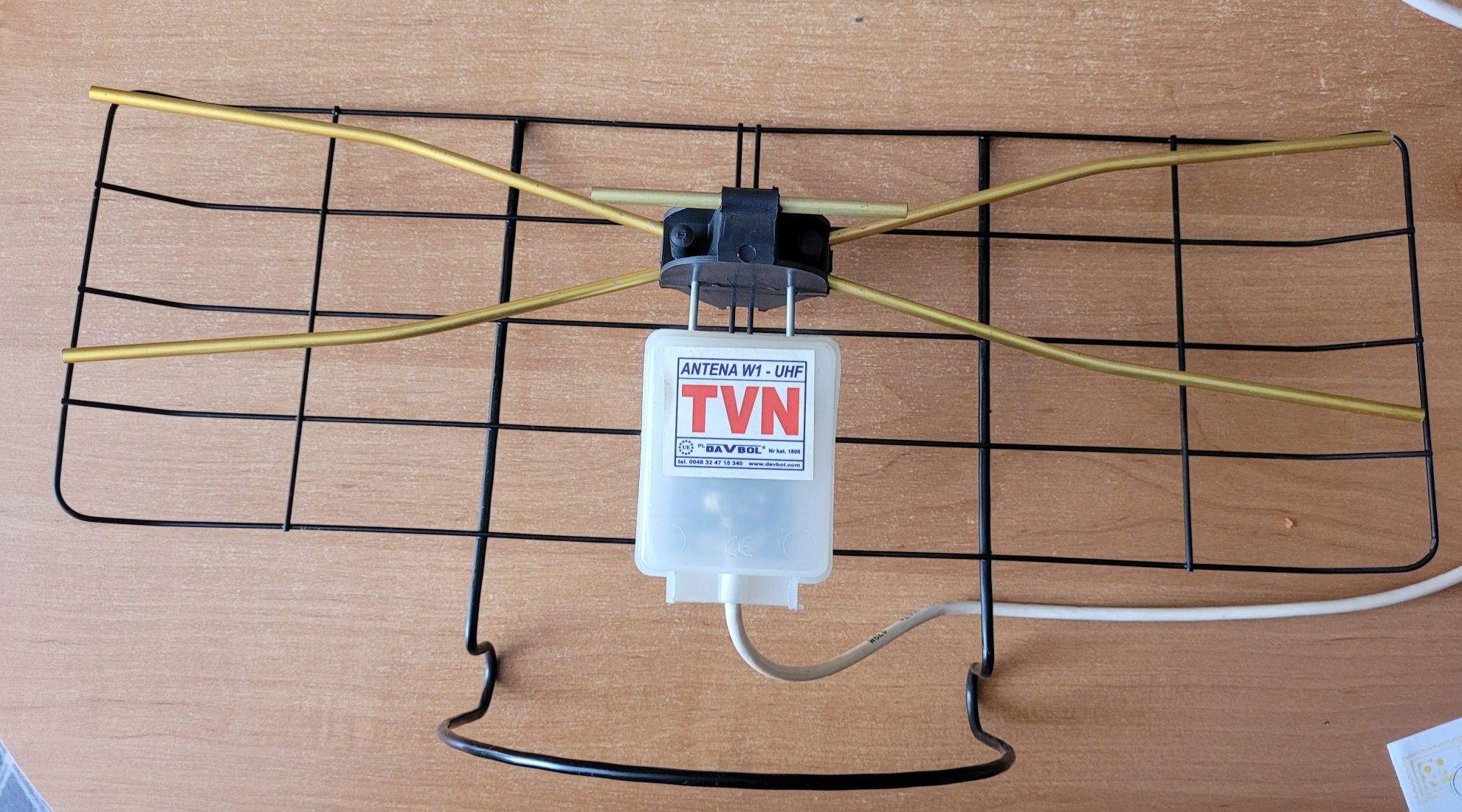 Antena pokojowa wewnętrzna W1-UHF ze wzmacniaczem