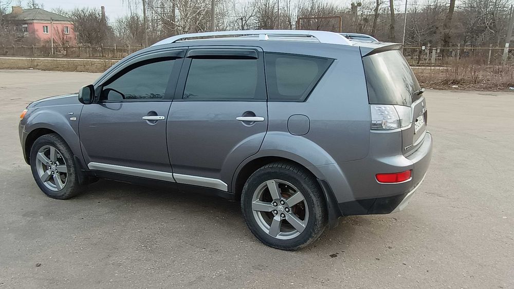 Mitsubishi Outlander 2008