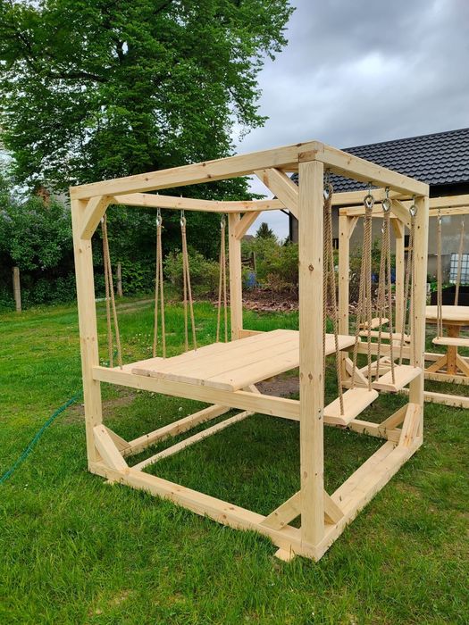 Huśtawki ogodowe-plazowa ze stolem i do knajp restauracji..-produkcja