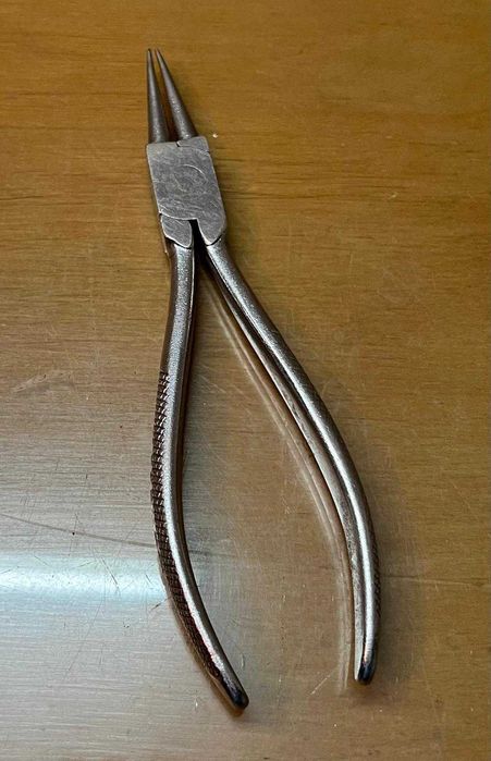 Alicate de Bico Redondo