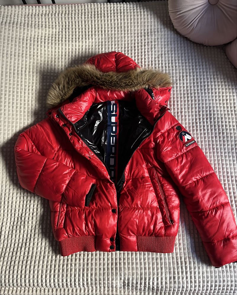 Kurtka SuperDry czerwona