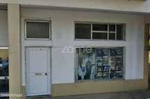 Loja em Arganil junto ao INTERMARCHÉ com 2 wc´s e Escritório