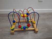 Brinquedo sensorial estilo Montessori
