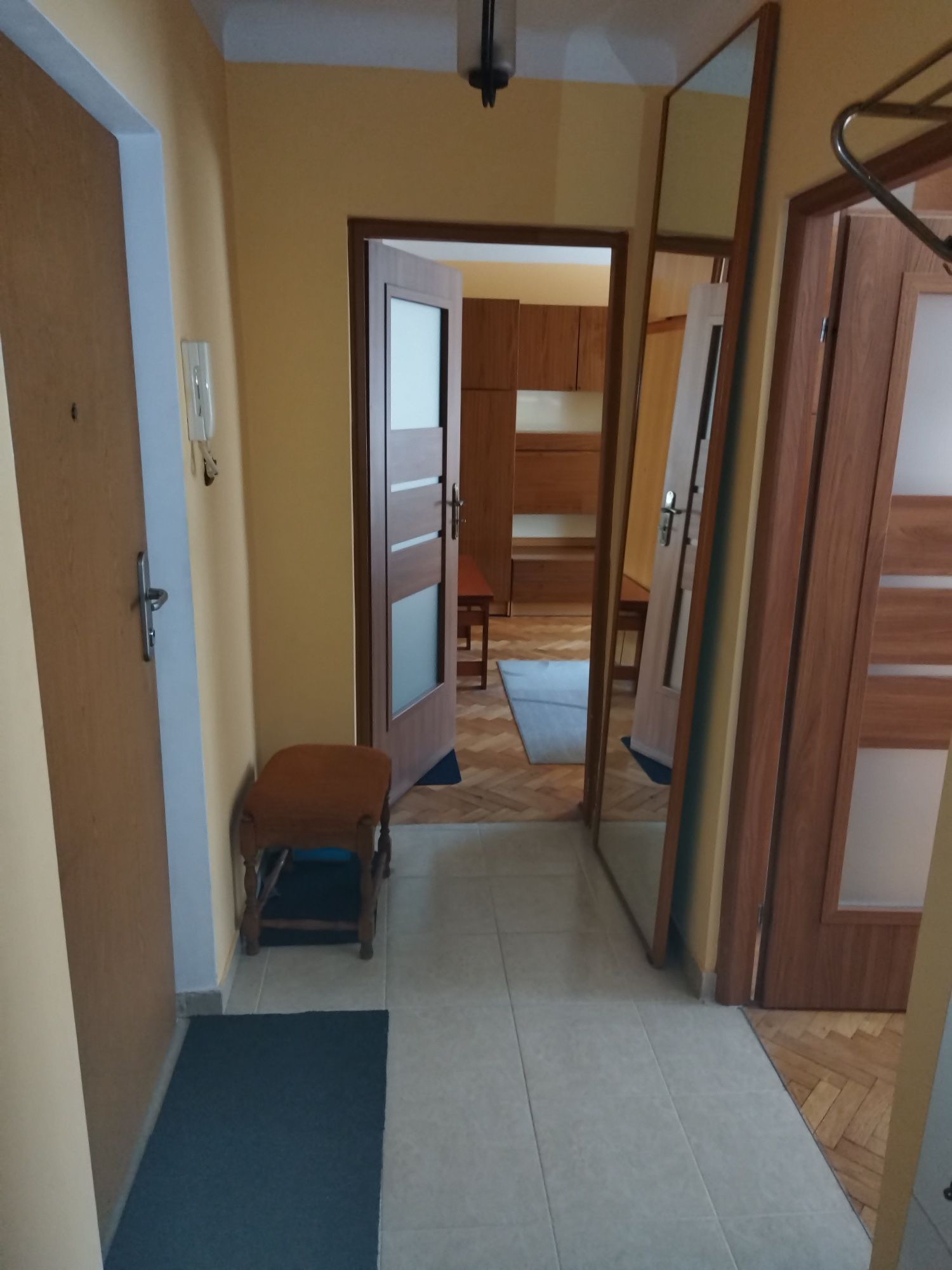 Mieszkanie do wynajęcia – Otwock, ul. Filipowicza – 2 pokoje, balkon,