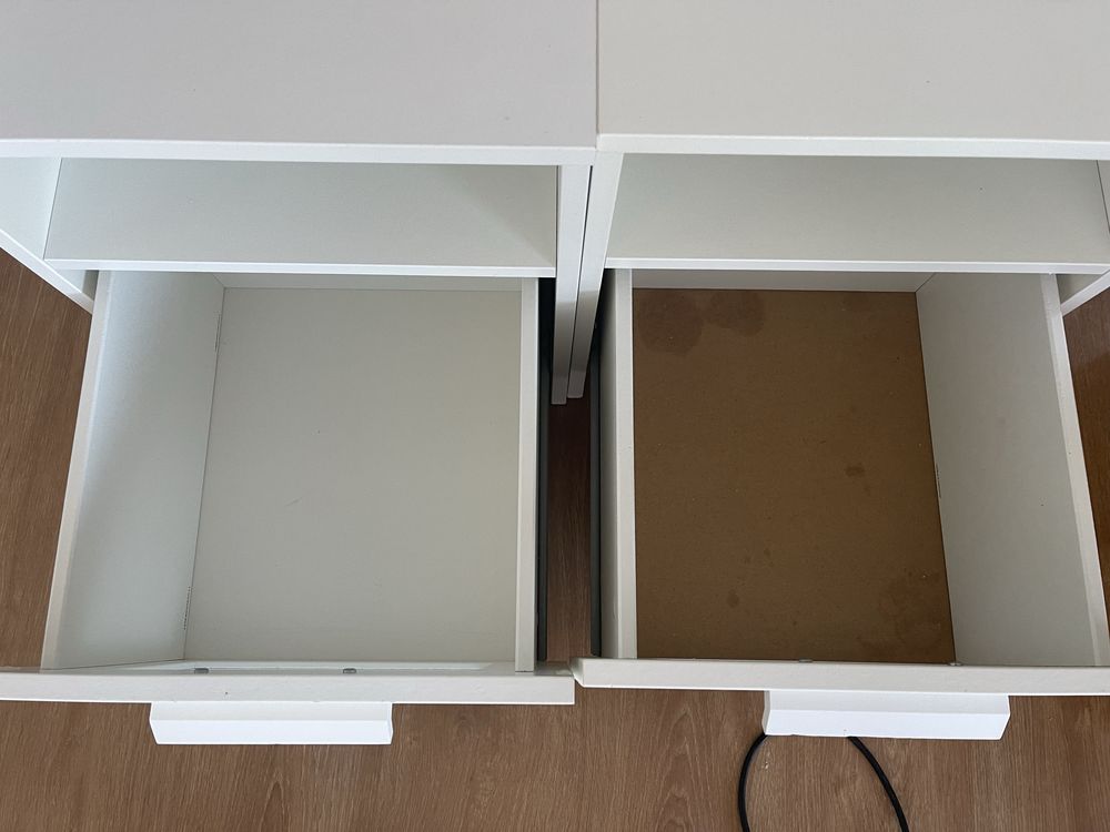 2 mesa de cabeceiras Ikea