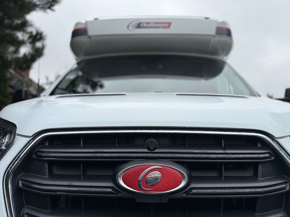 Ford Trigano Challenger 380 Graphite Premium  Rodzinny Kamper Ford Challenger, niezawodny i gotowy do jazdy!