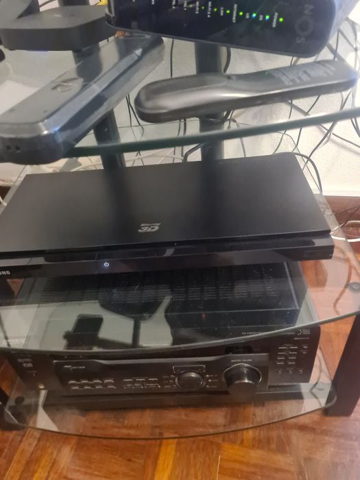 Mesa de vidro para TV