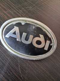 Emblemat audi używany