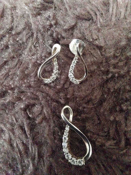 Kolczyki i zawieszka Briju