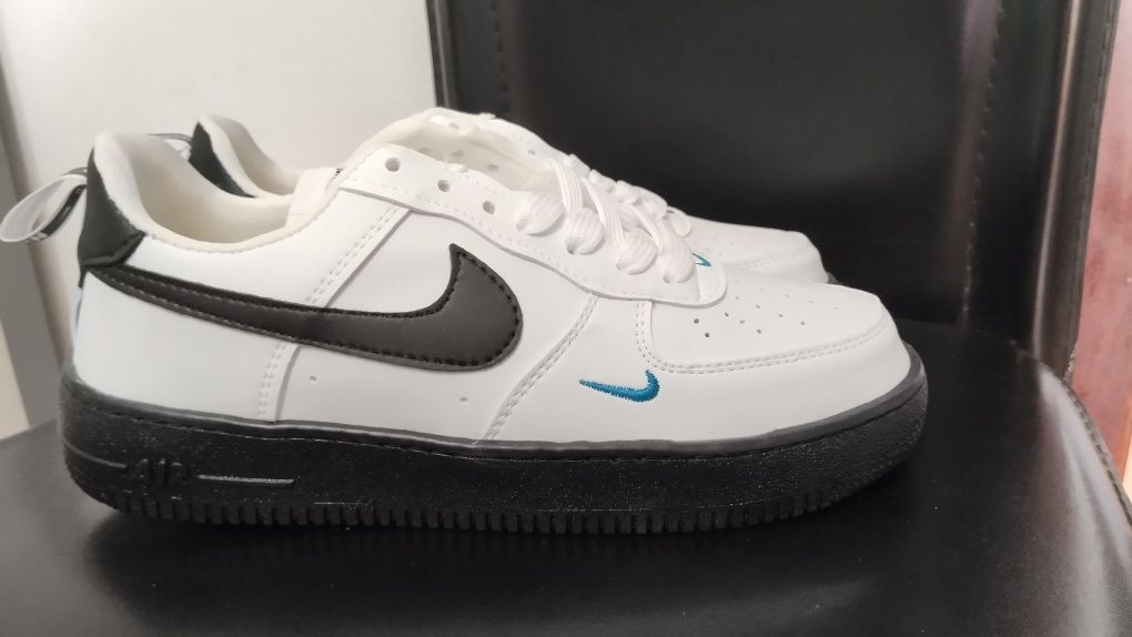 nike air force 1 07 white black teal