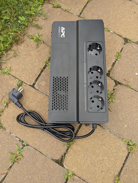 ДБЖ APC BV 500I-GR на 300вт