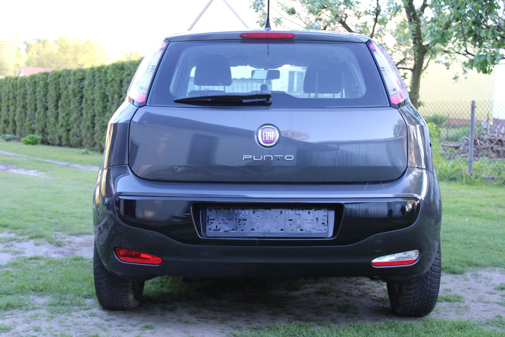 Fiat Punto Evo 1.2 klimatyzacja faktura alufelgi niski przebieg