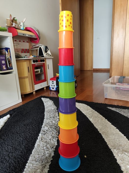 Vários brinquedos cada um por 3€.
Desconto se comprar vários.