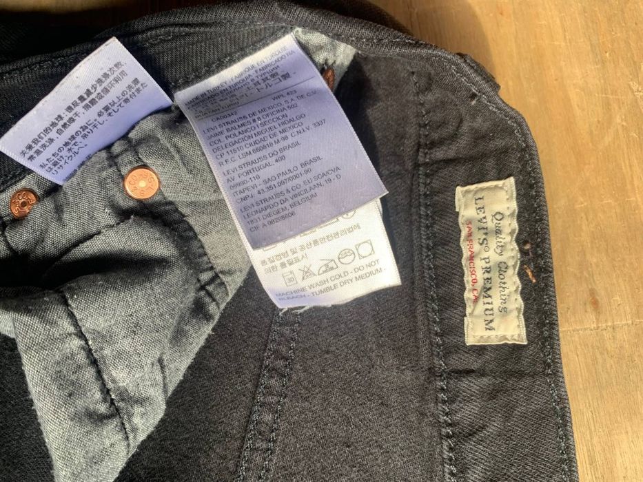 Levis 501 , w27 l 32