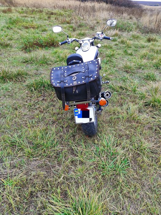 Honda Magna V-Twin 250 байк.