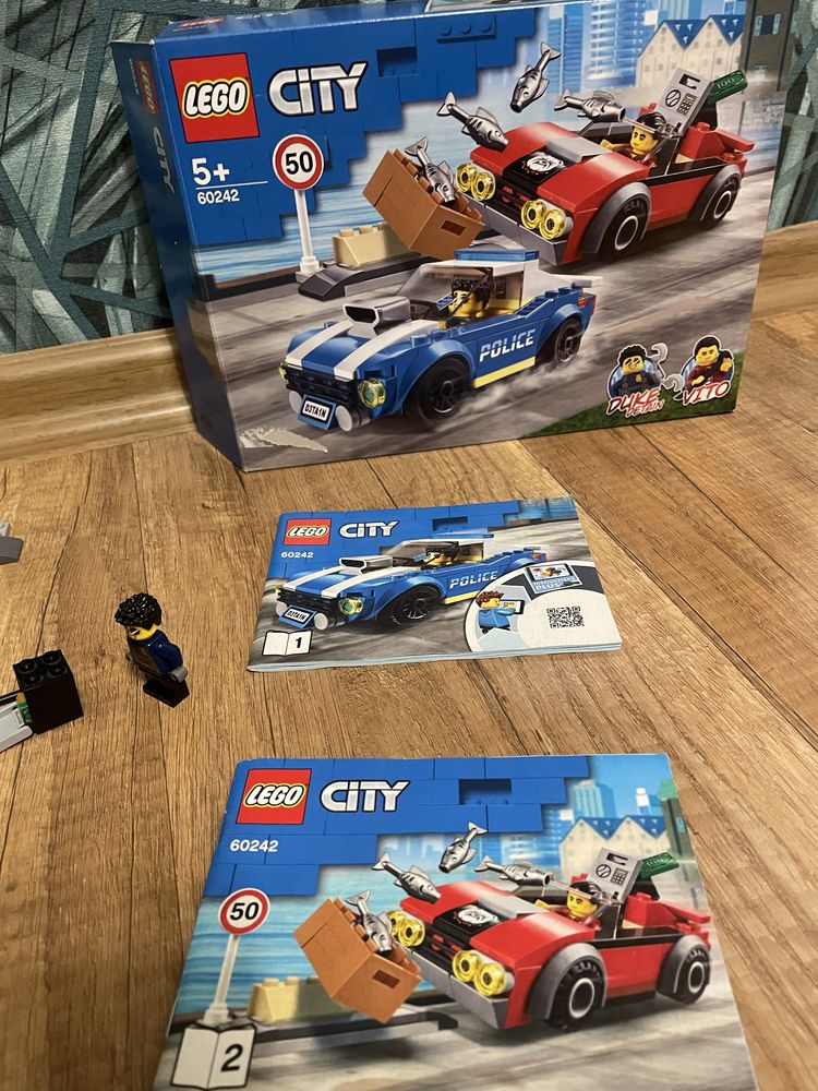 LEGO City 60242 Aresztowanie na autostradzie