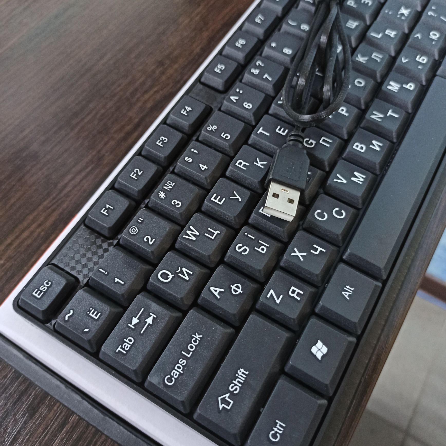 Клавиатура Crown CMK-479 USB black
