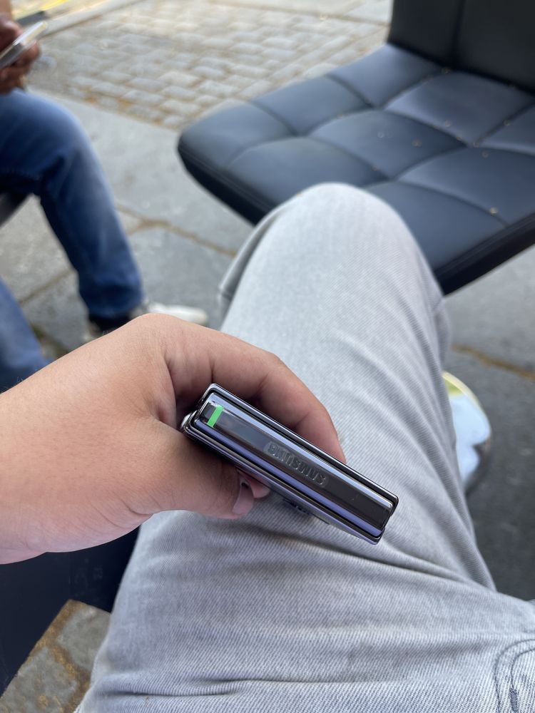 Samsung  z flip 4 2022 5g 128gb