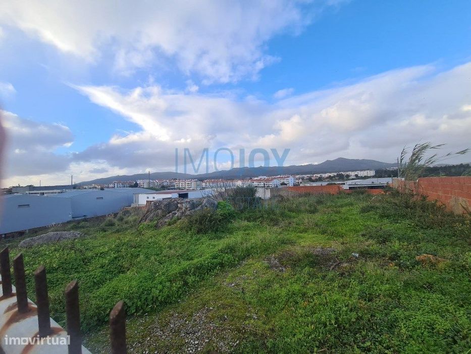 Terreno com PIP Aprovado para Armazéns em Adroana