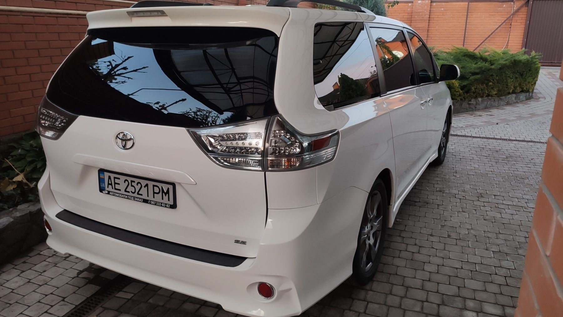 Toyota Sienna 2016г.в.