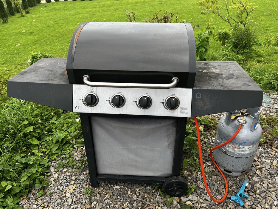 Sprzedam grill gazowy 4 palnikowy