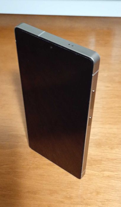 Samsung s 25 ultra jak nowy plus gratisy