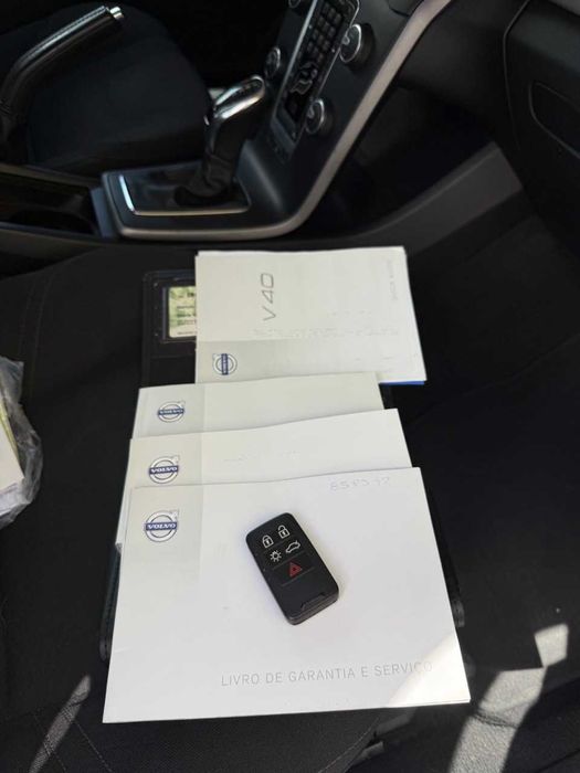 Volvo v40 D2 diesel Automatico