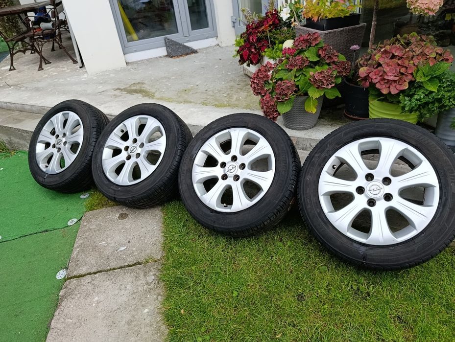 Felgi aluminiowe 16 cali 5x110 + letnie opony bdb stan Opel Vectra